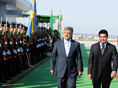 Cumhurbaşkanı Gül Türkmenistan'da